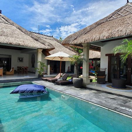 Beautiful Villa Indah เซมินยัค ภายนอก รูปภาพ